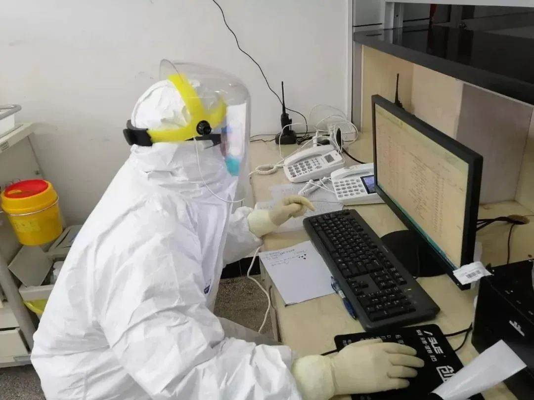 开云体育官网-那不勒斯发布备战花絮，国际比赛日豪取连胜，中超任务艰巨，医务组通报恢复(那不勒斯和曼城谁厉害)