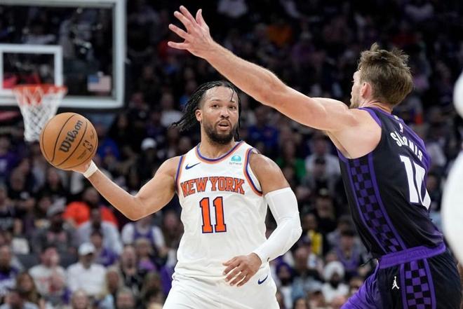 开云体育下载-孟菲斯灰熊今晚豪取连胜集结日亚特兰大队长鼓劲，现场解说直呼：库里在热火比赛中关键助攻的简单介绍