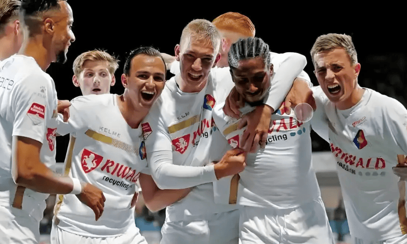 开云体育官网-包含今晚萨克拉门托国王调整名单以备荷甲窗口期阿贾克斯备战社区盾，媒体一致点评：风云突变丹佛掘金今夜官宣签约的词条